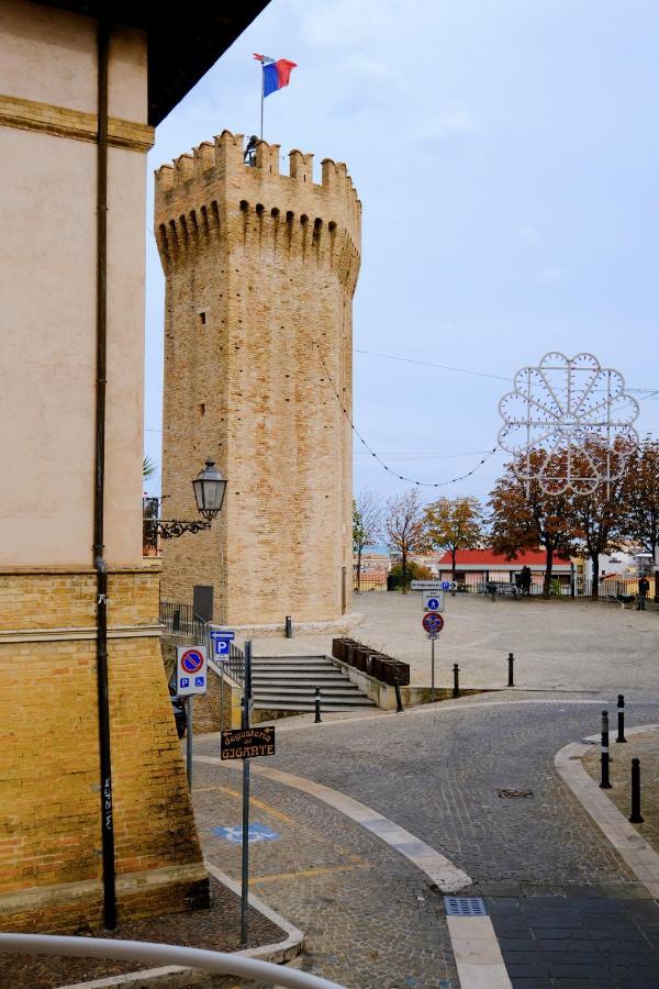 La Casa Di Francesco E Rosina Appartement San Benedetto del Tronto Buitenkant foto
