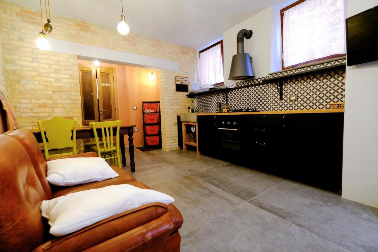 La Casa Di Francesco E Rosina Appartement San Benedetto del Tronto Buitenkant foto